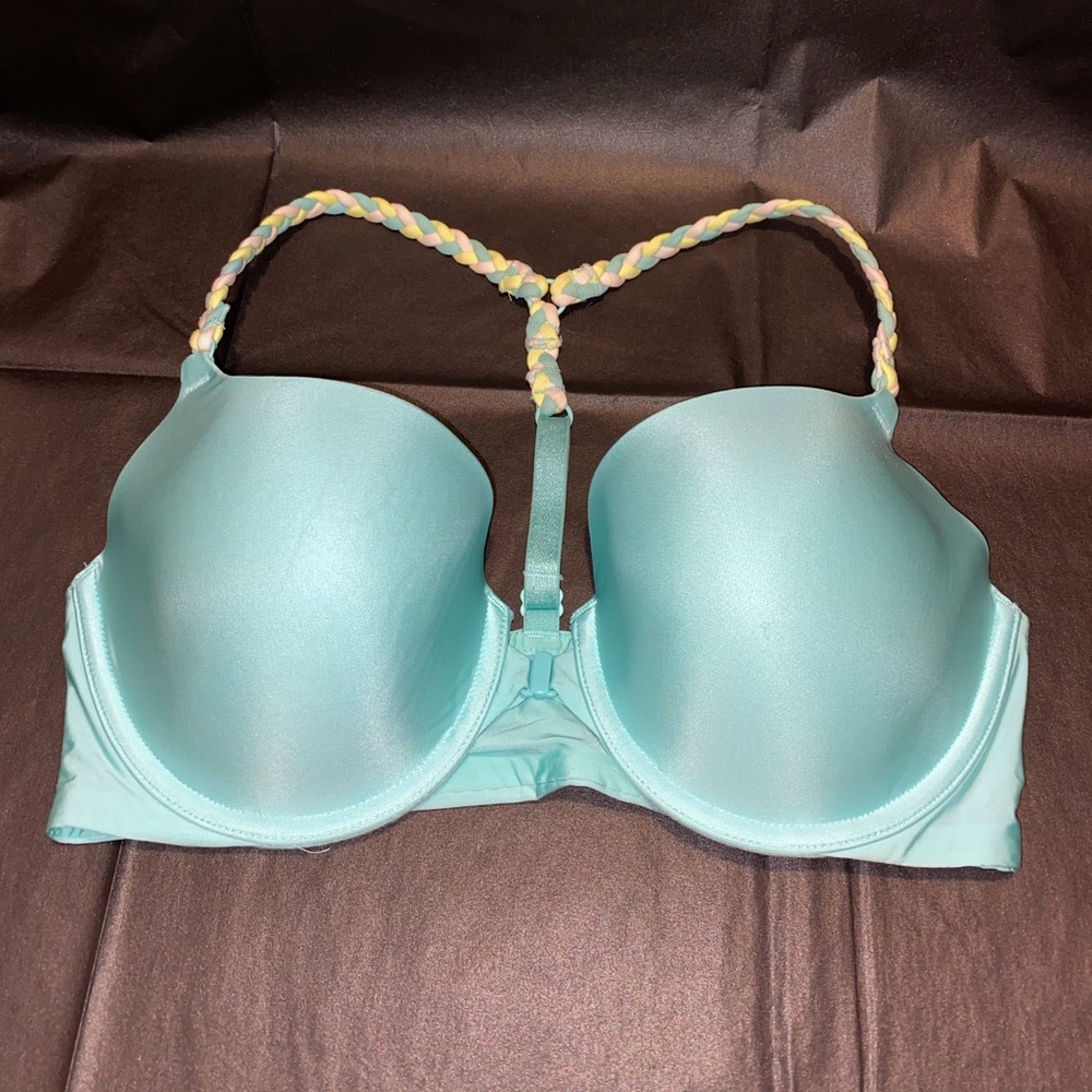Victoria’s Secret T-back bra